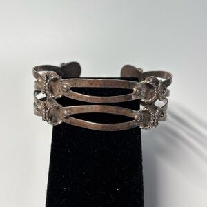 Elegant Taxco Mexican Sterling Silver Cuff Bracelet